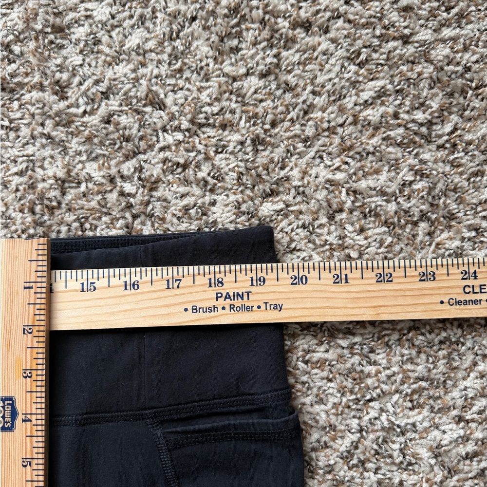 Livi Active Black Capri Leggings with Lace Sides Size 22/24 - Picture 6 of 8